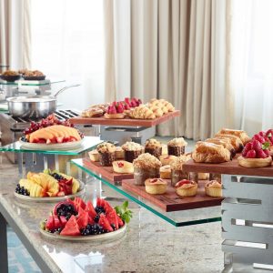 breakfast-buffet-pastries