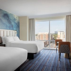 queen-guest-room-view