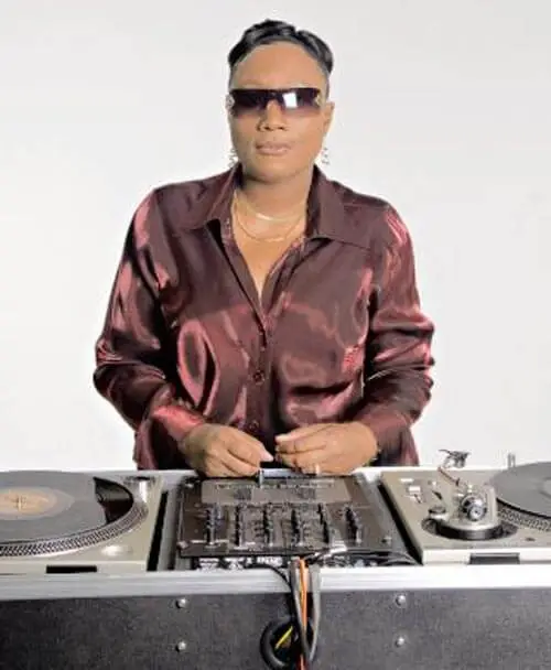 dj-lady-d-wells.webp